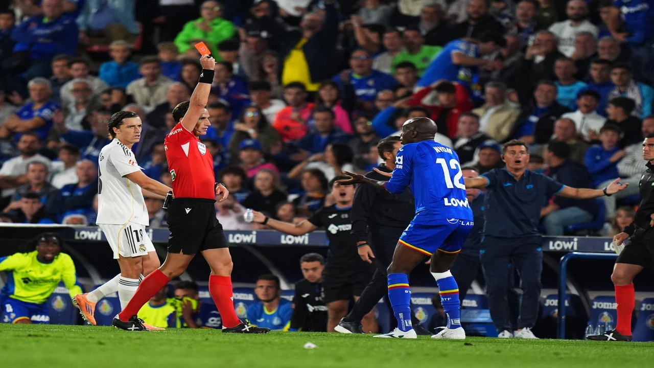 من المستفيد الأكبر من أخطاء الحكام في الدوري الإسباني؟